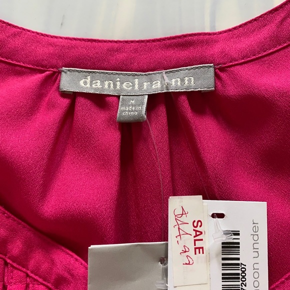 Daniel Rainn sleeveless top - Picture 4 of 9